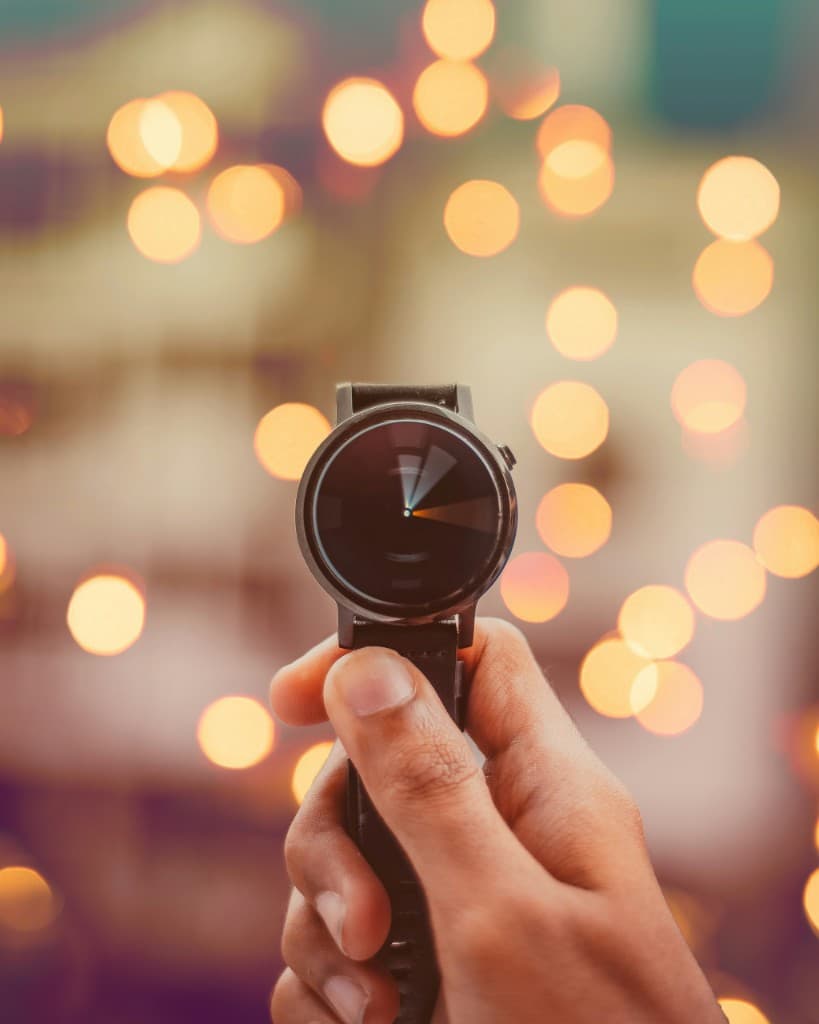 Watch representing fast time to live dashboards